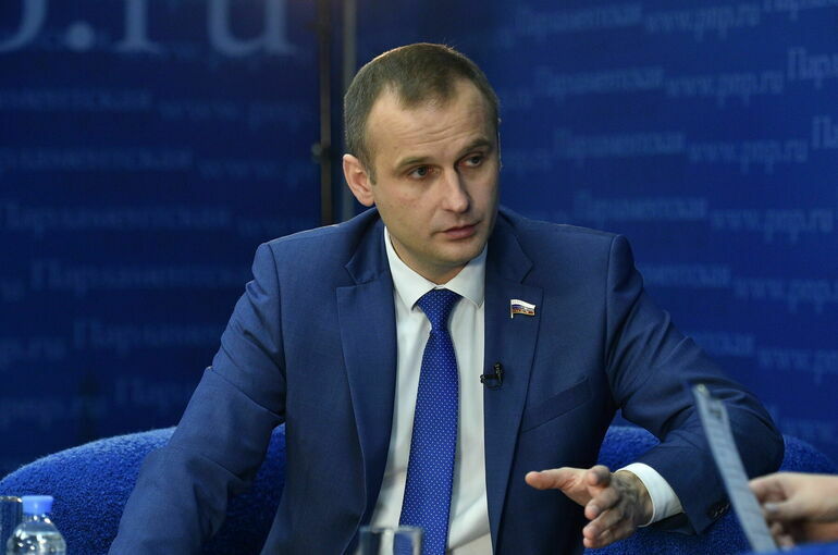 Депутат Леонов: Передвижные аптеки будут приезжать к клиентам регулярно