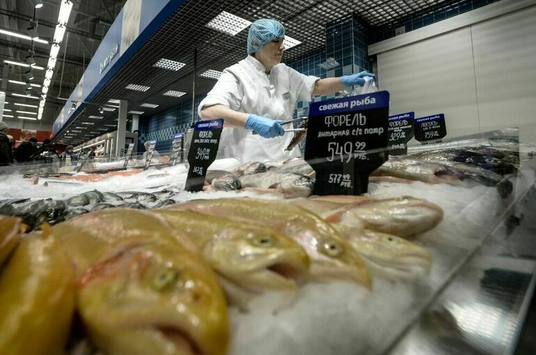 Эксперт рассказал об увеличении продаж «бюджетной» мороженой рыбы