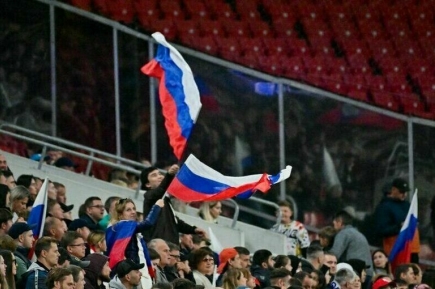 МОК запретил показывать российский флаг на трибунах во время Олимпиады