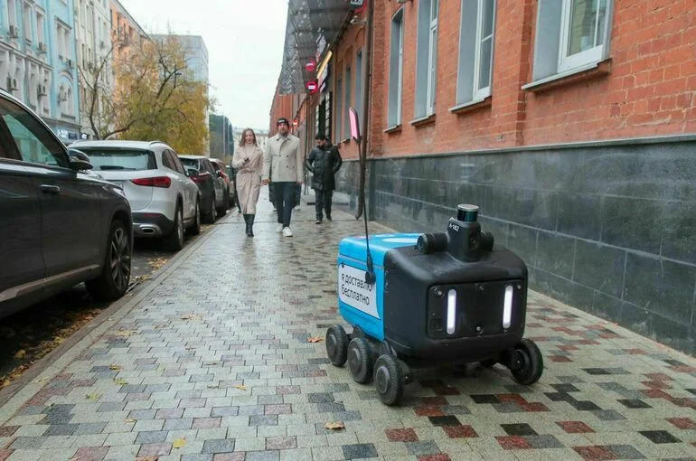 В Росстандарте назвали сроки появления первых ГОСТов на роботов-доставщиков