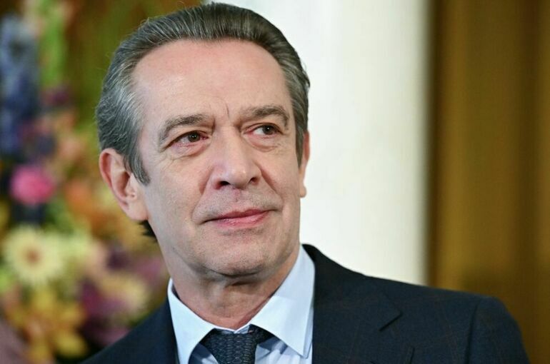 Владимир Машков объяснил, зачем артистам нужен собственный праздник