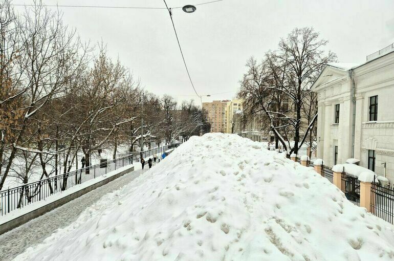 Синоптик назвал причину аномальных снегопадов этой зимой