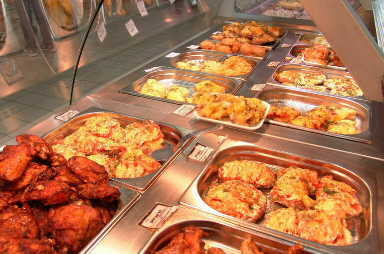 Сенатор призвал к системным мерам в сфере производства готовой еды