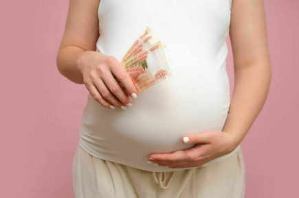 Пособие беременным, уволенным из-за ликвидации организации, предложили увеличить