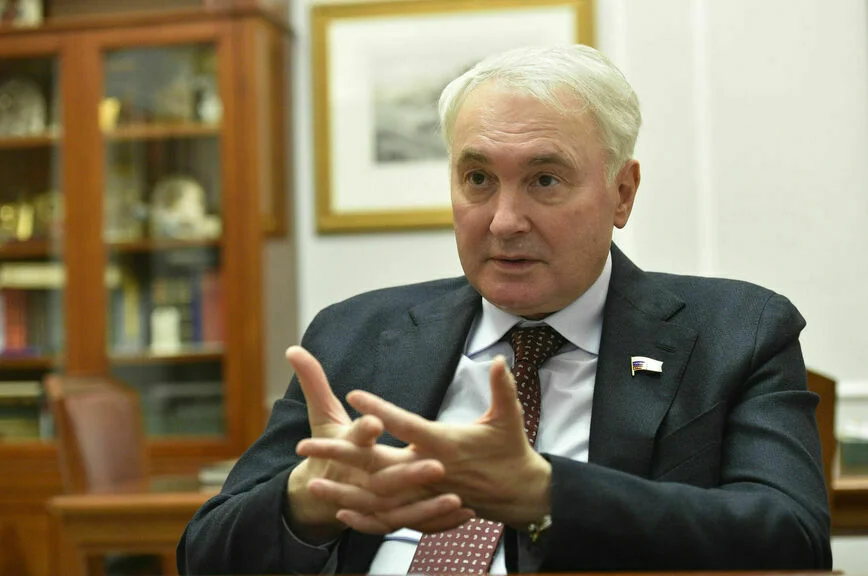 Андрей Картаполов.