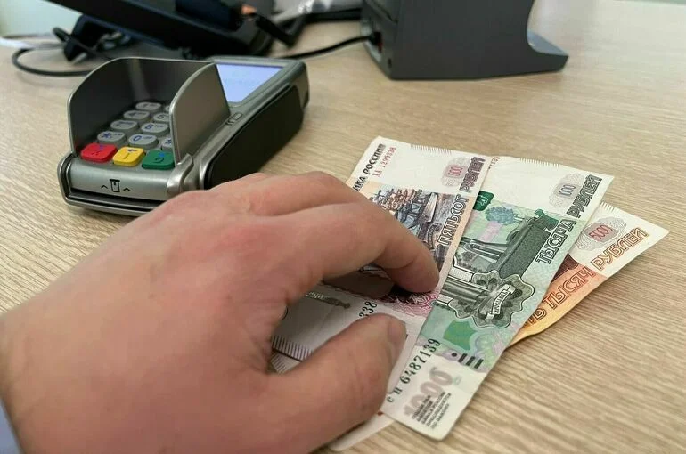 Алкогольные напитки в России за год подорожали на 11,12%