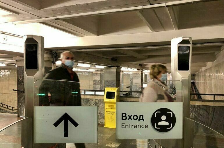 В России начнутся эксперименты по посадке в поезд и на самолет по биометрии