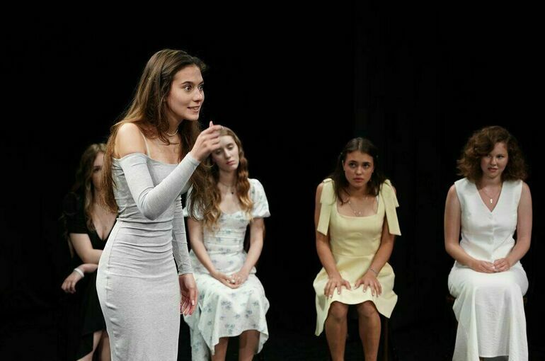 Кириенко рассказал, сколько в России школьных театров