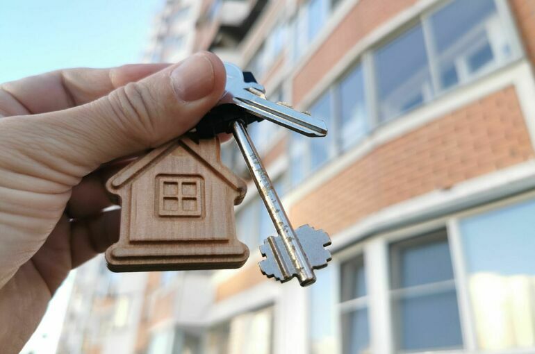 Адвокат Лурье получила ключи от бывшей квартиры Долиной