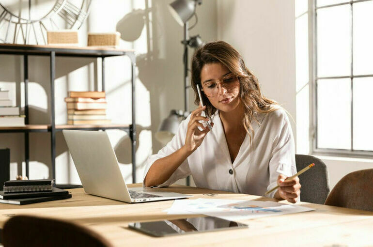 Врач-пульмонолог рассказал, чем грозит слишком сухой воздух на рабочем месте