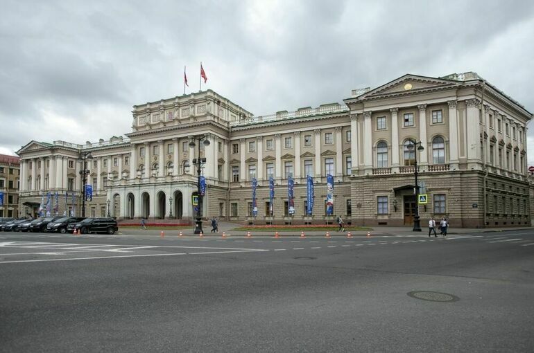 Санкт-Петербург поддержит участников СВО и окажет почет благотворителям