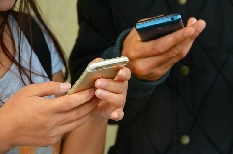 Мошенники стали обманывать россиян под видом курьеров из магазинов