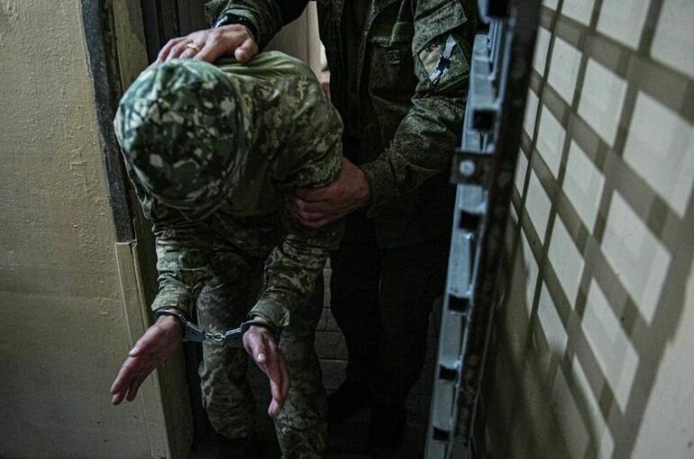 ТАСС: Шестеро боевиков «Азова»* сдались в плен под Димитровом