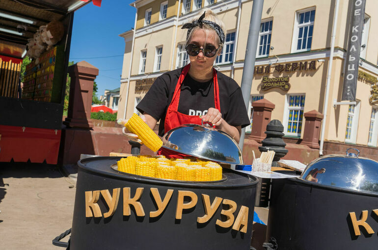 Госдума приняла закон, упорядочивающий уличную торговлю в городах и селах