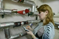 Чиновников отучат завышать тарифы на коммуналку