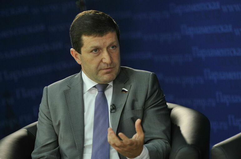 Депутат: Желание навредить самим себе возведено в разряд внутренней политики стран Прибалтики