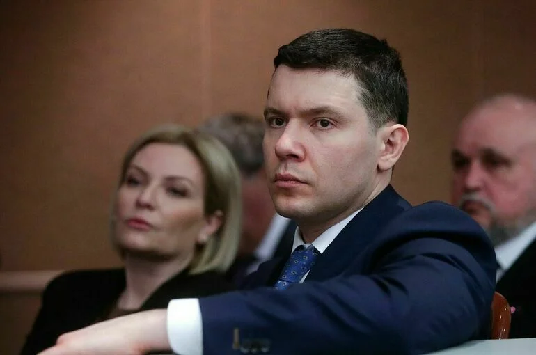 Алиханов: Доля продукции российского легпрома на внутреннем рынке составляет 45%