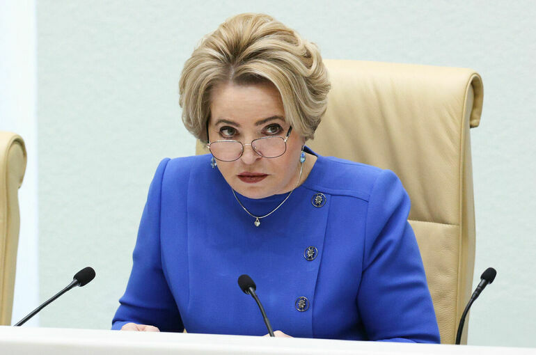 Матвиенко прочитала стихи участника СВО в Совете Федерации