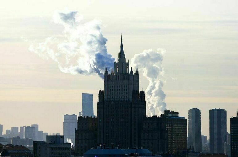 МИД: Россия в оборонном планировании учитывает политику НАТО