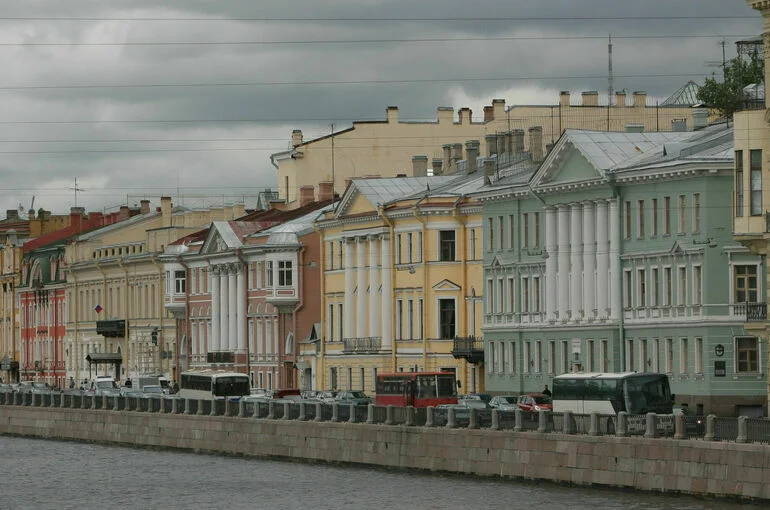 Исторические здания Петербурга хотят дополнительно изучать перед реконструкцией