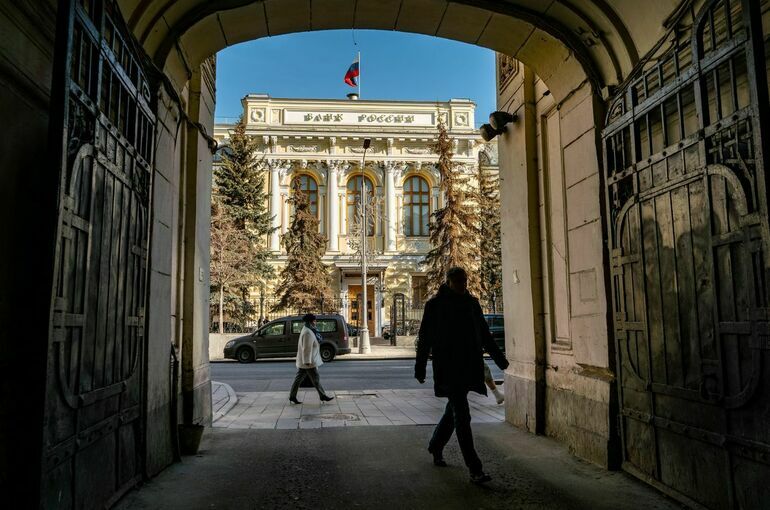 ЦБ: Число жалоб на банки выросло почти на 15%