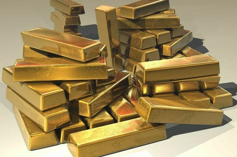 ЦБ: Объем золотых резервов России впервые превысил 400 млрд долларов