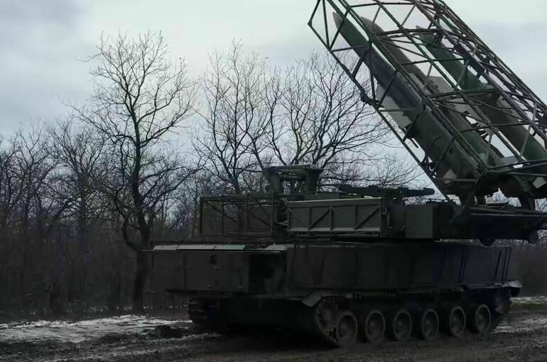 Над 13-ю регионами России за ночь перехватили более 80 украинских беспилотников