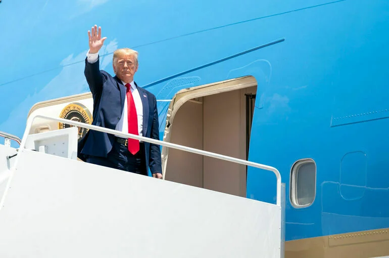 Трамп считает, что трехсторонние переговоры по Украине идут хорошо