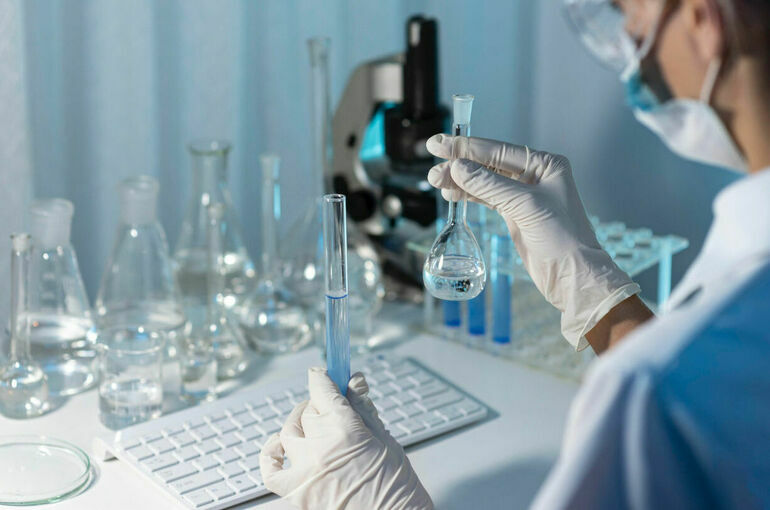 Назван самый распространенный в России штамм коронавируса