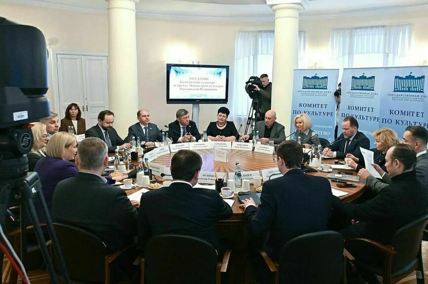 В Школе креативных индустрий выучат на диджея