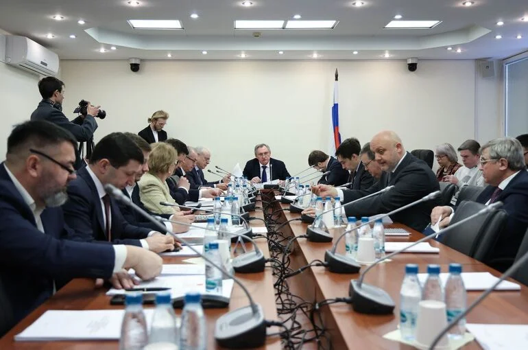 Комитет Госдумы запросил у кабмина план реализации новой энергетической стратегии