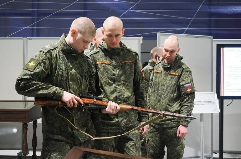 Ветераны СВО получат право брать отпуск за свой счет до 35 дней