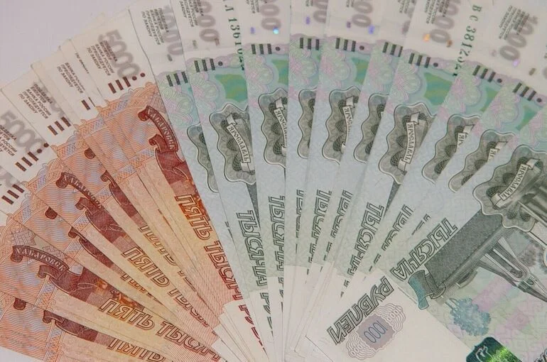 Работники смогут получать до 1 млн рублей при рождении ребенка