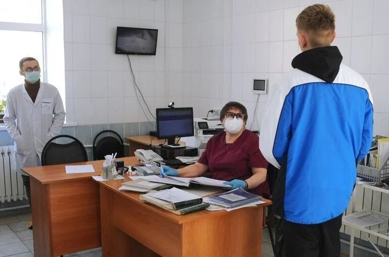 Минздрав уточнил, каких работников могут принудительно отправить к психиатру