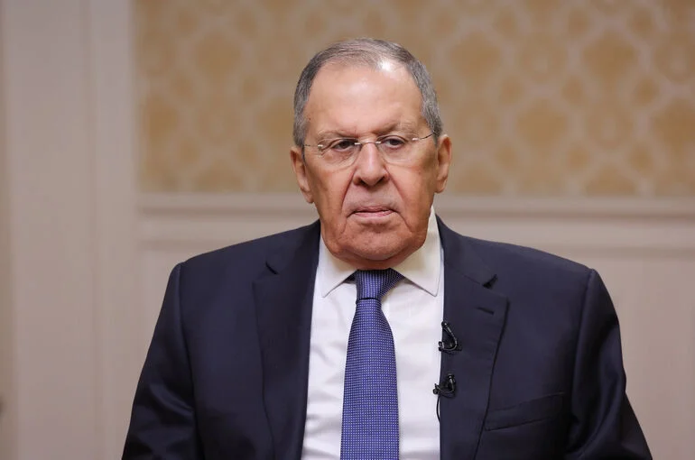 Лавров осудил вооруженное нападение США и Израиля на Иран