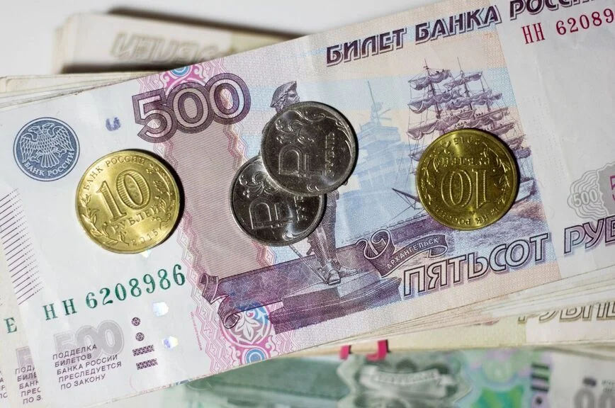 За оскорбление врачей и учителей предложили сажать на 15 суток
