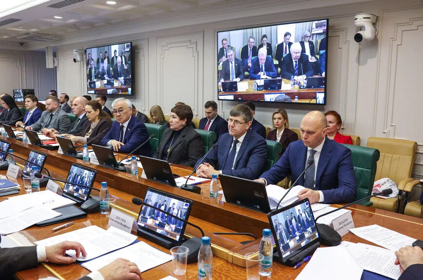 НАТО и Евросоюз хотят усложнить жизнь Калининграду