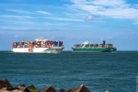 Трамп: ВМС США начнут сопровождать танкеры в Ормузском проливе