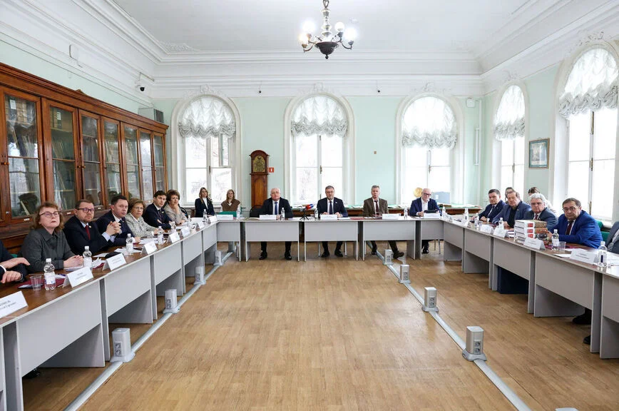 От вече до Земских соборов: в Москве стартовали «Сенатские чтения»