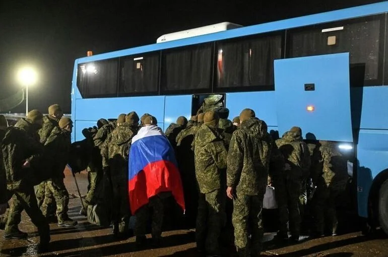 Россия и Украина обменялись военнопленными по формуле «300 на 300»