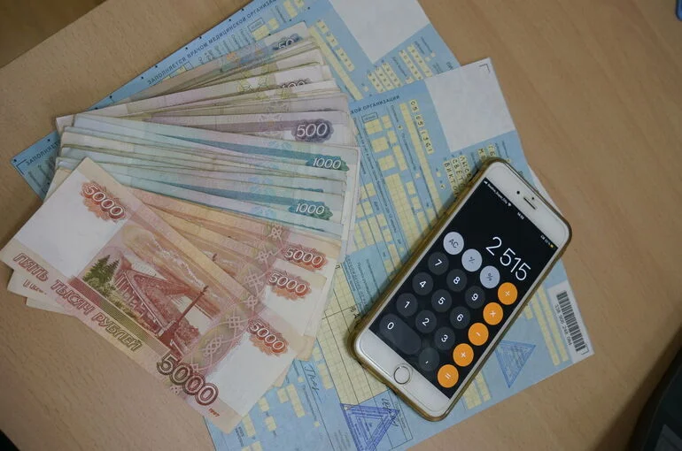 Минтруд разъяснил, как оплачивается больничный сотрудника после увольнения