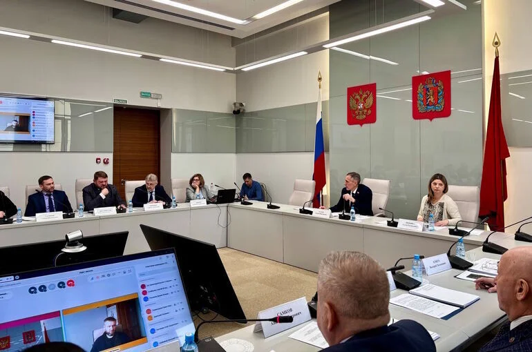 Депутаты Заксобрания Красноярского края обсудили ход модернизации ТЭЦ и теплосетей
