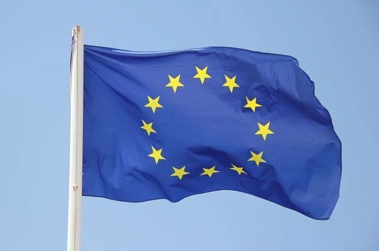 Politico: В ЕС достигло апогея недовольство Венгрией из-за кредита Украине