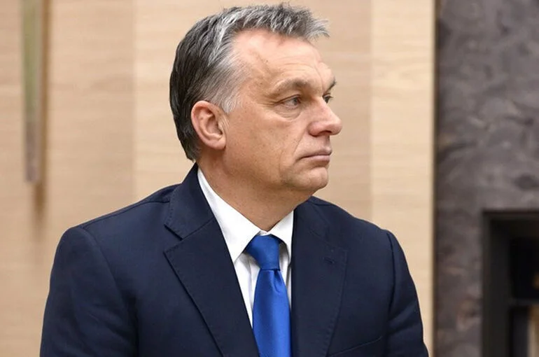 Орбан заявил, что Венгрия продолжит блокировать кредит для Украины