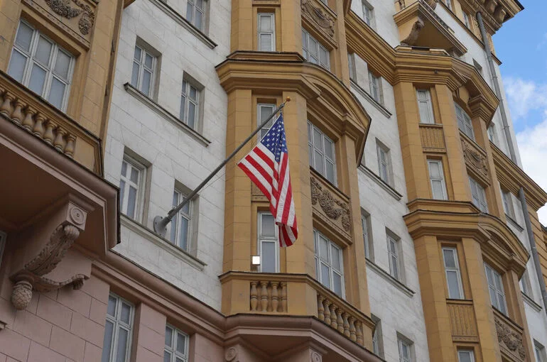 Конгрессвумен США Луна заявила о кампании по нагнетанию напряженности с РФ