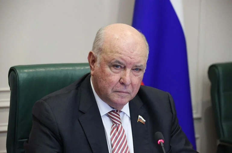 Сенатор Карасин: Мнимое единство Европы дает серьезные сбои