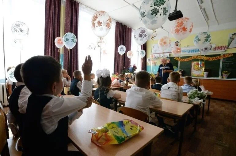 Успеть до 1 апреля: что нужно знать о записи ребенка в первый класс
