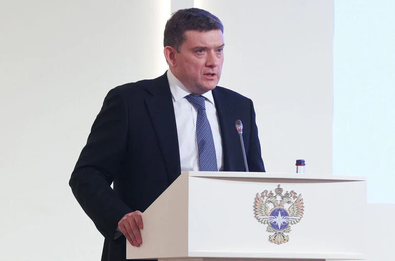 Сенатор Журавлев: Регионы могут помочь в совершенствовании финансовой системы страны