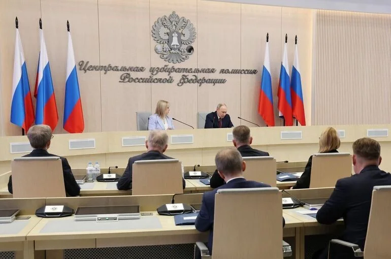Путин поручил ЦИК содействовать в прохождении предвыборных процедур кандидатам — ветеранам СВО