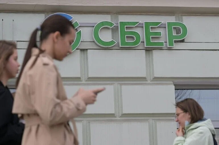 В Сбербанке пояснили причины сбоя сервисов